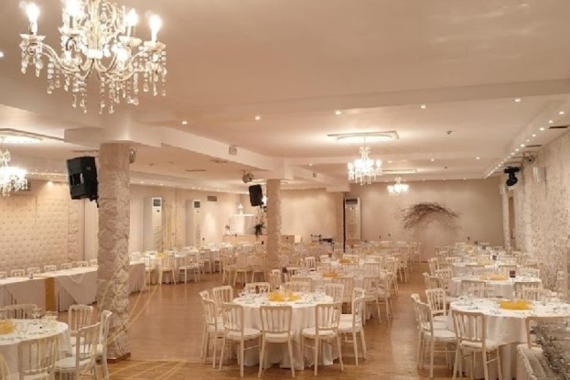 αριων αιθουσα δεξιωσεων